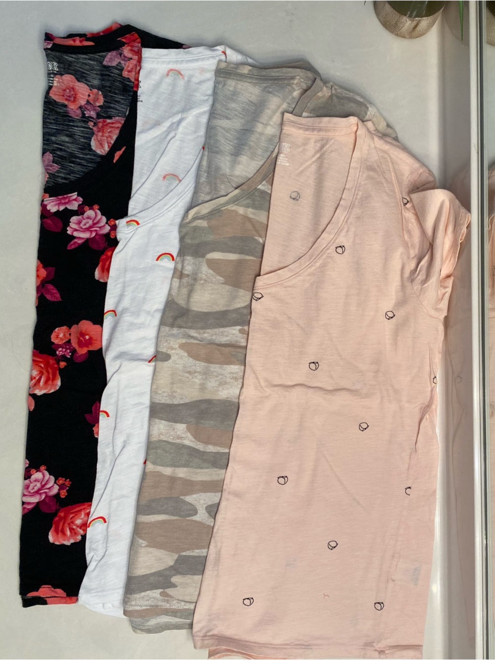 PINK Victoria’s Secret Print Tees Size L